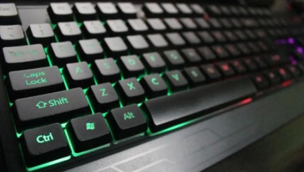 Профессиональная игровая клавиатура Zeus M-710 создана для геймеров. Ее колпачки. . фото 5