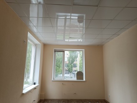 Район Старгорода. Вход с красной линии. Второй этаж. Новый ремонт. Возможна мебе. . фото 2