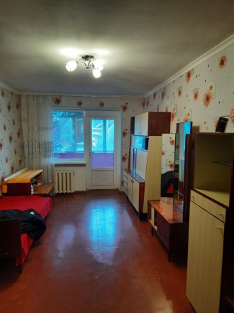 До продажу пропонується 
2 к квартира в центрі міста 
Чорноморська. 
На 3 поверс. . фото 13