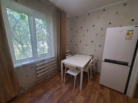 Пропонується на продаж 2-кімнатна квартира біля озера, Харківський масив, вул. Р. . фото 3