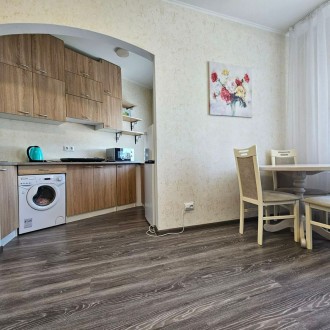 1 кімн. квартира Харківське шосе, 56 
Продаж просторої квартири, після капітальн. . фото 8