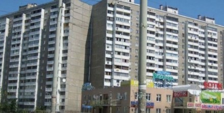 Суперова чотирьохкімнатна квартира в гарному районі Києва зі світлою енергетикою. . фото 9