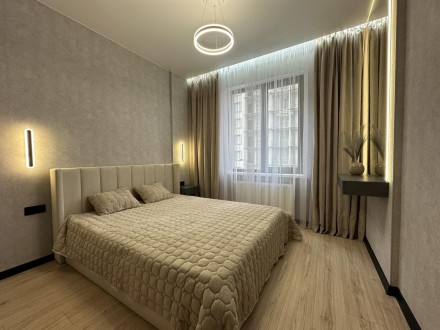 
 27241 Продам 1-комнатную квартиру в ЖК Акрополь 2.
Средний этаж с видом на пар. . фото 7