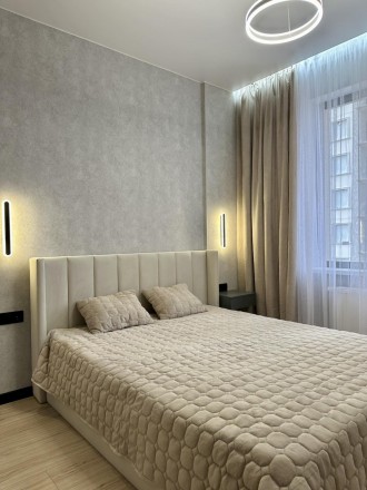 
 27241 Продам 1-комнатную квартиру в ЖК Акрополь 2.
Средний этаж с видом на пар. . фото 5