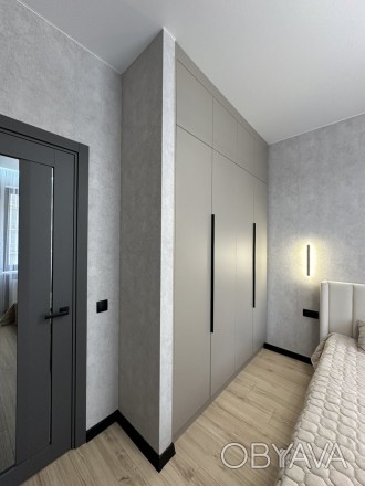 
 27241 Продам 1-комнатную квартиру в ЖК Акрополь 2.
Средний этаж с видом на пар. . фото 1
