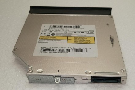 DVD-RW привод з ноутбука ACER ASPIRE 7551G TS-L633

Робочий. Виконана перевірк. . фото 3