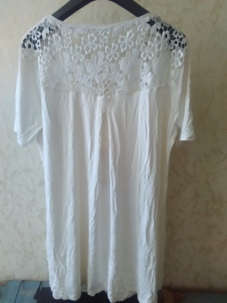 Продам новую женскую летнюю футболку-блузку производство Турция + вешалка в пода. . фото 4