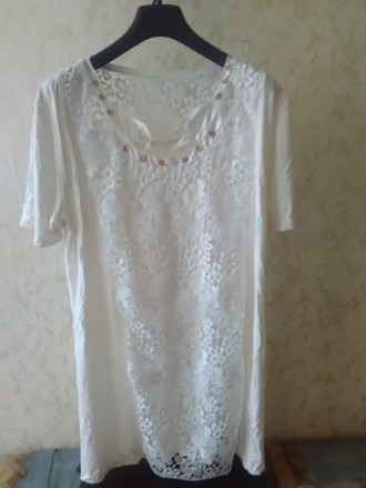 Продам новую женскую летнюю футболку-блузку производство Турция + вешалка в пода. . фото 2