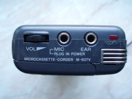 Ретро Диктофон Микрокассетный SONY M-607V с VOR (Made in Japan). . фото 3