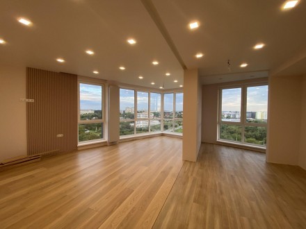 Агентство UA.estate пропонує придбати 3-кімнатну квартиру у Львові та стати її в. . фото 2
