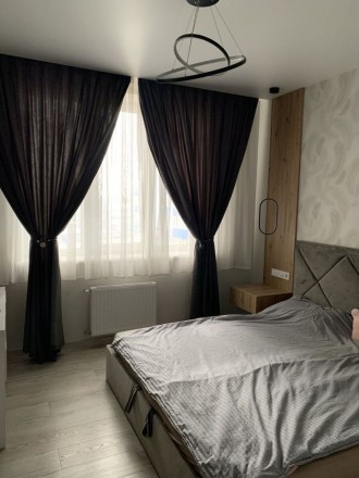3-кімнатна квартира в ЖК Омега 
Квартира розпланована на 2 окремі спальні, вітал. Киевский. фото 2