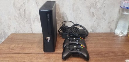 Игровая консоль Xbox 360 Slim, Freeboot, 320gb, с играми на весь объём hdd. В от. . фото 2