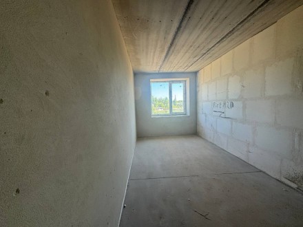 Квартира в Буче в новом жилом комплексе. В квартире установлены панорамные окна.. Буча. фото 6