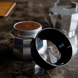 Дозирующая воронка для гейзерной кофеварки на 3 чашки Moka Pot Dosing Funnel
	Ти. . фото 5