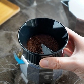 Дозирующая воронка для гейзерной кофеварки на 3 чашки Moka Pot Dosing Funnel
	Ти. . фото 6