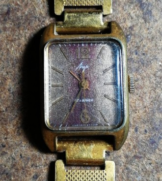Годинник  жіночий , Луч  , позолочений з  браслетом. Виробник -  СРСР, Марка -  . . фото 4