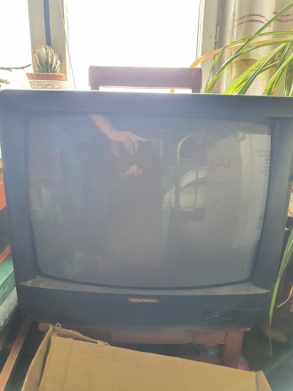 Продам телевізор справжній корець, кінескоп справний, потрібно заміна реле вкл.. . фото 2