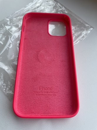 Продам чехол айфон 12 , ярко розовый , и Самсунг А10. . фото 4