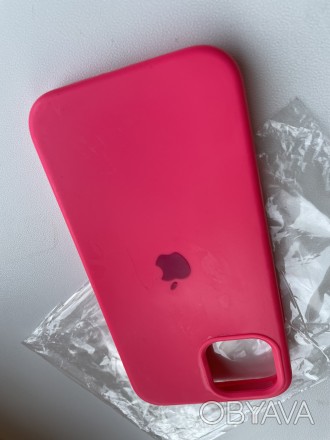 Продам чехол айфон 12 , ярко розовый , и Самсунг А10. . фото 1