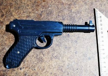 Іграшка  СРСР  Пістолет  Стан  -  як  на   фото , б / у, робочий , клацає.. . фото 3