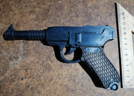Іграшка  СРСР  Пістолет  Стан  -  як  на   фото , б / у, робочий , клацає.. . фото 2