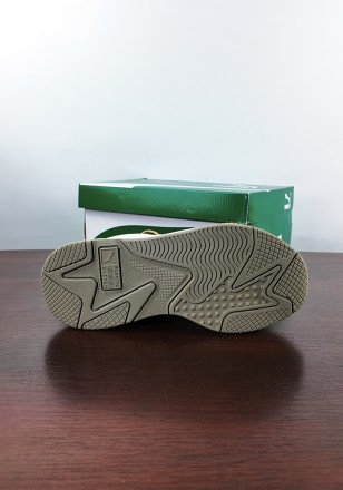 Жіночі кросівки Puma RS оригінальні кросівки, купував у США.
Що в них добре?

. . фото 6
