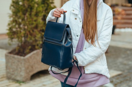 Темно-синій жіночий рюкзак-сумка з натуральної шкіри Tiding Bag - 13286
 
 
 
Пе. . фото 6
