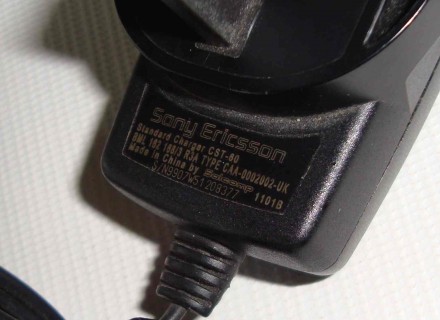 Зарядний Sony Ericsson CST-60 пристрій 
Зарядное Sony Ericsson CST-60.устройств. . фото 4