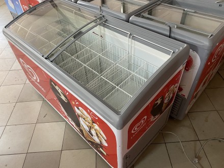 Холодильні вітрини морозильні ларі 
 В наявності нове ТМ Juka та бу AHT холодил. . фото 5