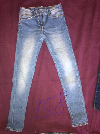 Продам майже нові джинси р.146, 158 та 164. На стрункх дівчат. Донька одягала по. . фото 8
