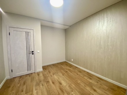 Продам 2-кімнатну квартиру 60 кв. м., з якісним авторським ремонтом у новобудові. ХТЗ. фото 6