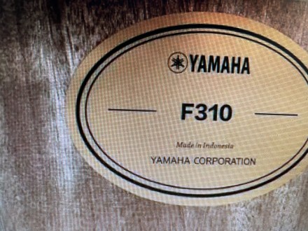 Гитара Yamaha F310. . фото 5