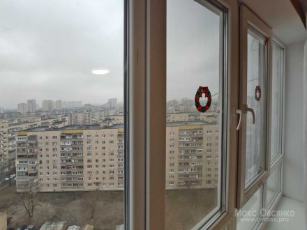 Андрія Малишка 23 Квартира з панорамним вікном поряд м. Чернігівська. 
Гарний ст. . фото 5