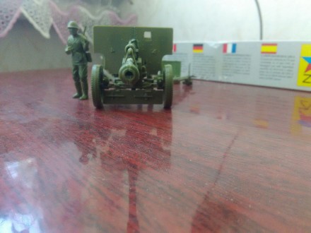 Продам технику "Звезда" 1/35 - Советская пушка ЗИС-3 с расчетом WW2. В. . фото 4