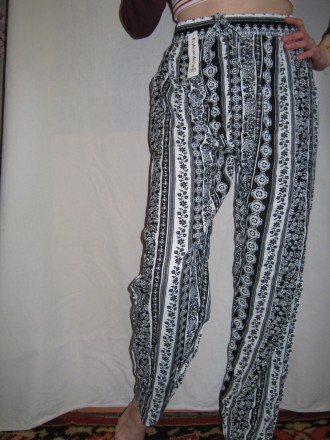  Летние брюки женские Fashion desigi размер XL/XXL указан, визуально 46-48. Цвет. . фото 2