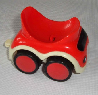 Іграшкова машинка червона стан та розміри на фото, дуже міцна, ходила до садочка. . фото 4