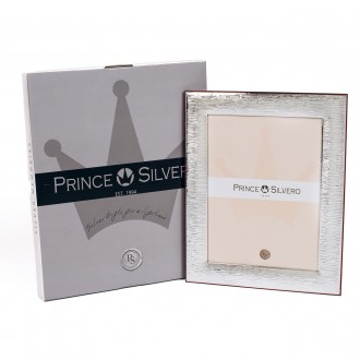 
20х25 см
Prince Silvero
Эксклюзивная красивая рамка для фотографии сделаная из . . фото 4