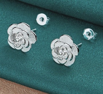 Жіночі сережки-гвоздики зі срібла 925 проби з родієвим покриттям. Вага 1,35 г. Д. . фото 2