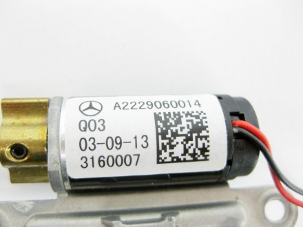 
Вибромоторчик в рульA2229060014 Применяется:Mercedes Benz S-class (w222, v222, . . фото 8