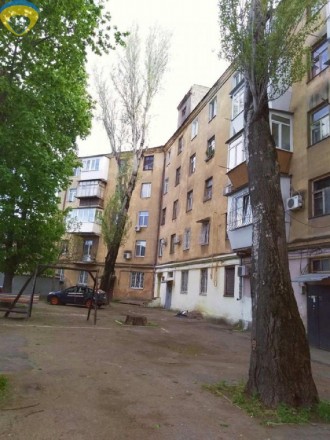 Предлагаем купить квартиру в сталинке на верхнем этаже с хорошей планировкой - э. Приморский. фото 3