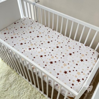 Для поддержания чистоты в детской кроватке наиболее часто необходимо менять прос. . фото 2
