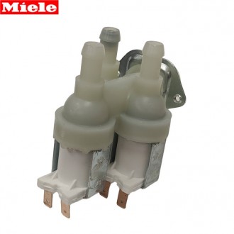 Клапан 3/90° подачи воды для стиральных машин Bosch, Siemens, Miele 1678013
. . фото 2