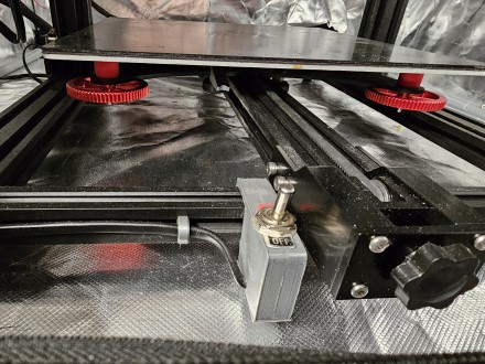 Моденрнізован й 3D принтер Creality CR-10.

Проведені наступні модифікації:
З. . фото 5