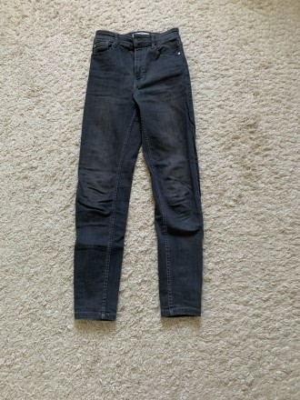 Жіночі джинси скинни Sunday. Стан чудовий. Розмір XS.. Довжина 88 см, пот 31,5 с. . фото 2