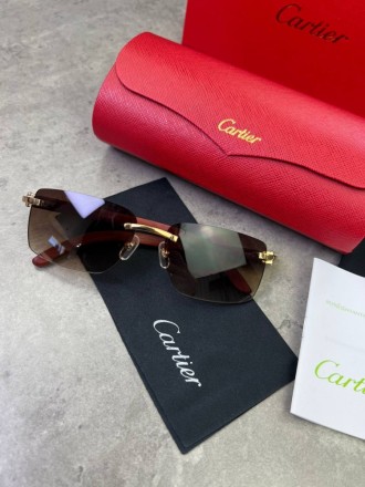 
 
 Солнцезащитные очки Cartier с деревянными дужками и коричневыми стеклами
Про. . фото 4
