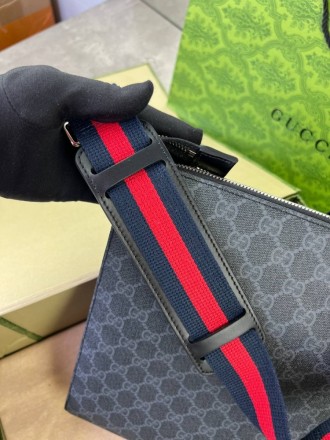 
 
 Мессенджер Gucci GG Black
Цвет : серый
Размер : 27*28,5*5 см
Производитель :. . фото 8