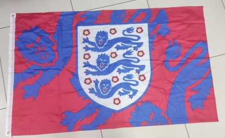 Футбольный флаг England National Team, размер 150х90см, в отличном состоянии. . фото 4