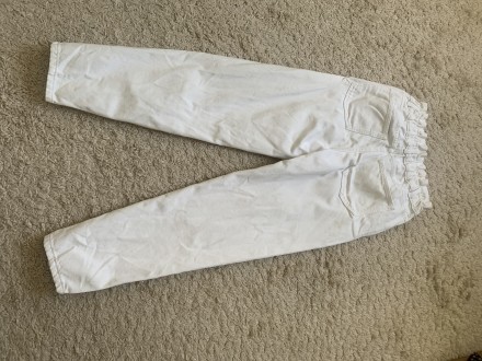 Жіночі джинси білого кольору. Стан ідеальний, майже нові. Розмір S. Довжина 99 с. . фото 3