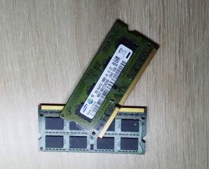 Оперативна пам'ять: Samsung - DDR3 2GB / PC3-10600S / 1RX8 
2 планки по 2 . . фото 4