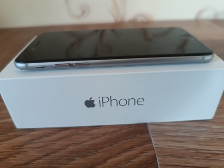 Apple iPhone 6. 16 Gb.
Model: A1586. Привезен из Германии.
Телефон в отличном . . фото 6